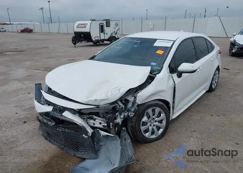 2022 Toyota Corolla Le z USA, uszkodzony, nr VIN JTDEPMAE7N3014065